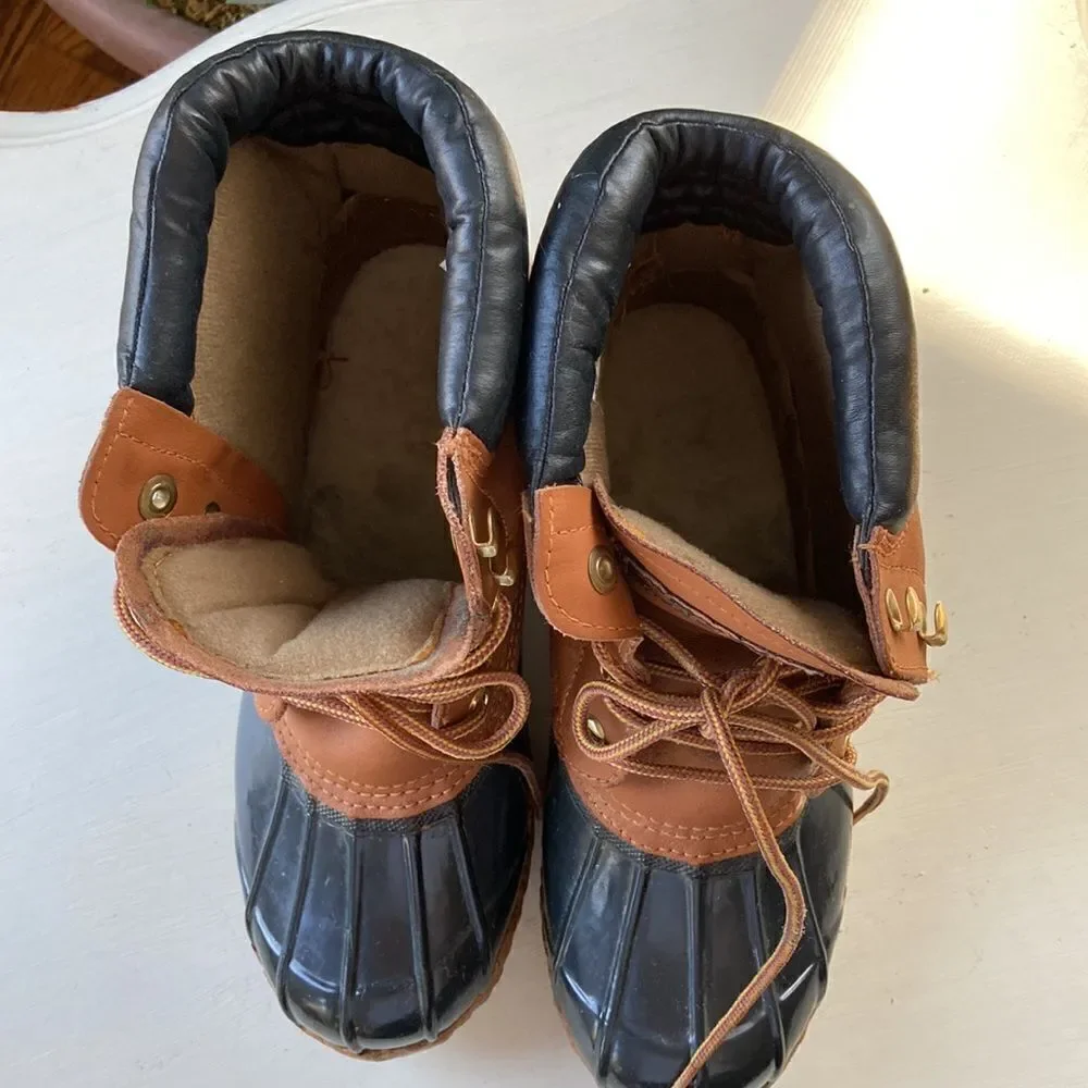 Weather Spirits Leather Five Eye Lace Up Steel Shank Winter Duck Boots Size 6
